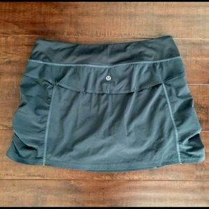 Lululemon Shorts with Skirt Skort Swim Run Yoga 4
